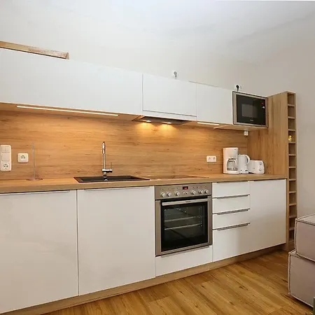 Likedeeler 22 Apartment